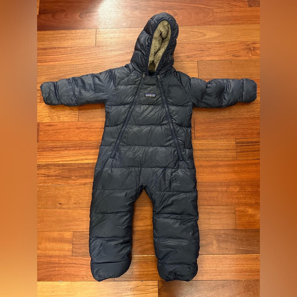 PATAGONIA SNOWSUIT 12-18 months
